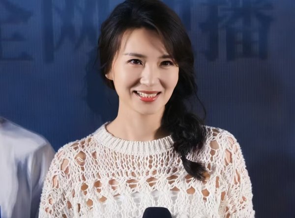 恒牛网 陈好太会了！《欢乐家长群 2》看片会抛 “丝瓜汤劝和梗”，秒变戴静超贴角色